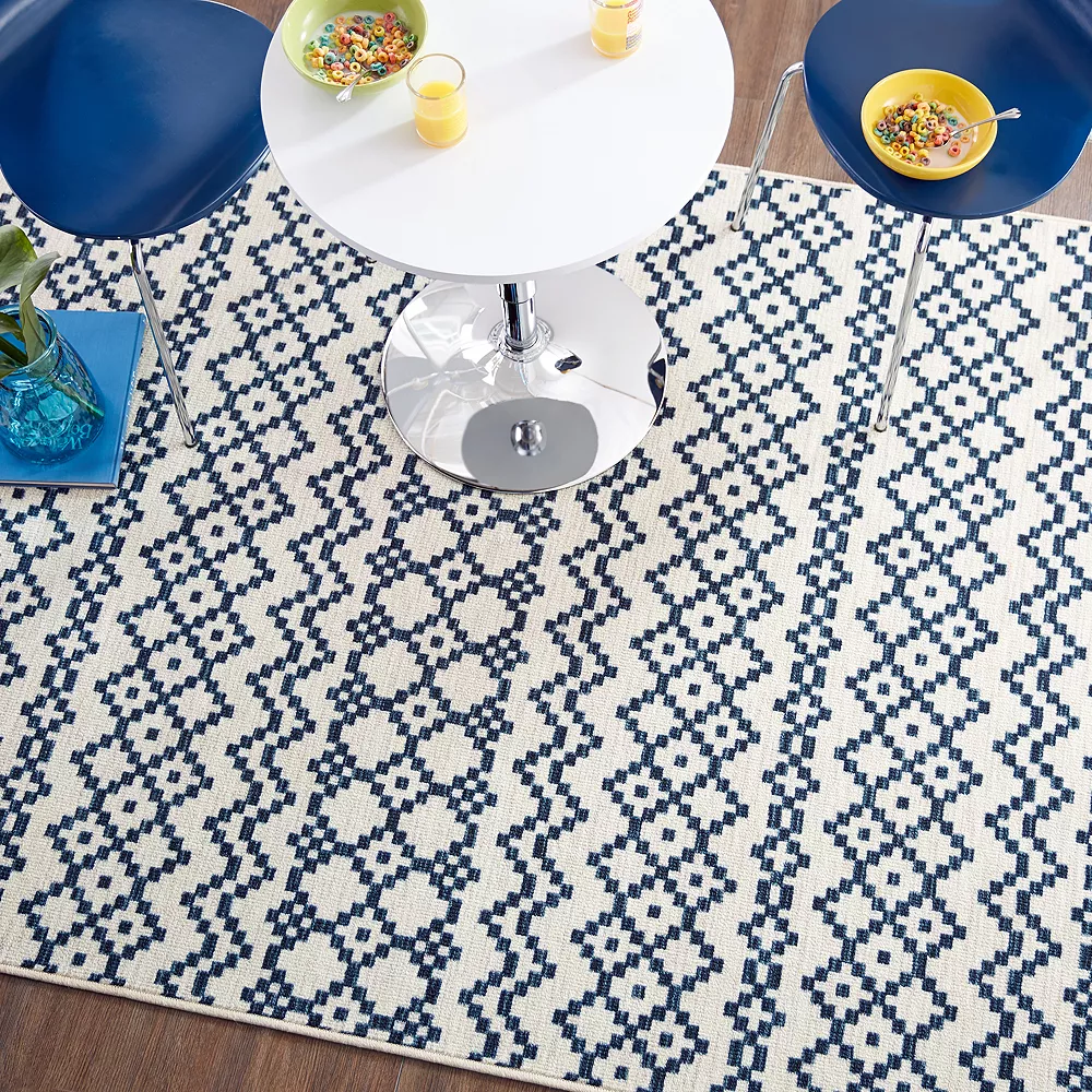 Mohawk Home Mohawk® Home Aztec Bands Geometric Rug 4 Mohawk Home Mohawk® Home Aztec Bands Geometric Rug - Image 2