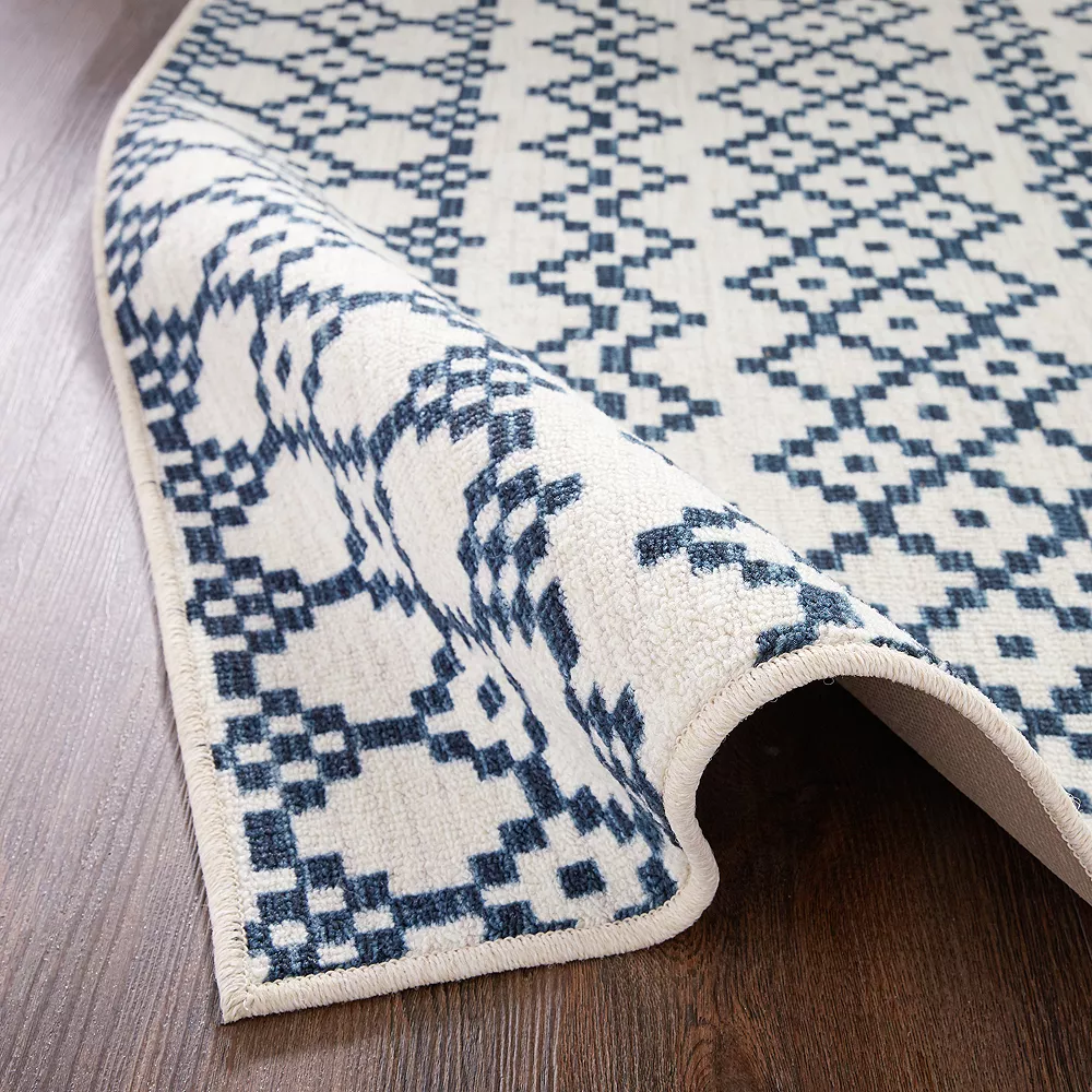 Mohawk Home Mohawk® Home Aztec Bands Geometric Rug 8 Mohawk Home Mohawk® Home Aztec Bands Geometric Rug - Image 6