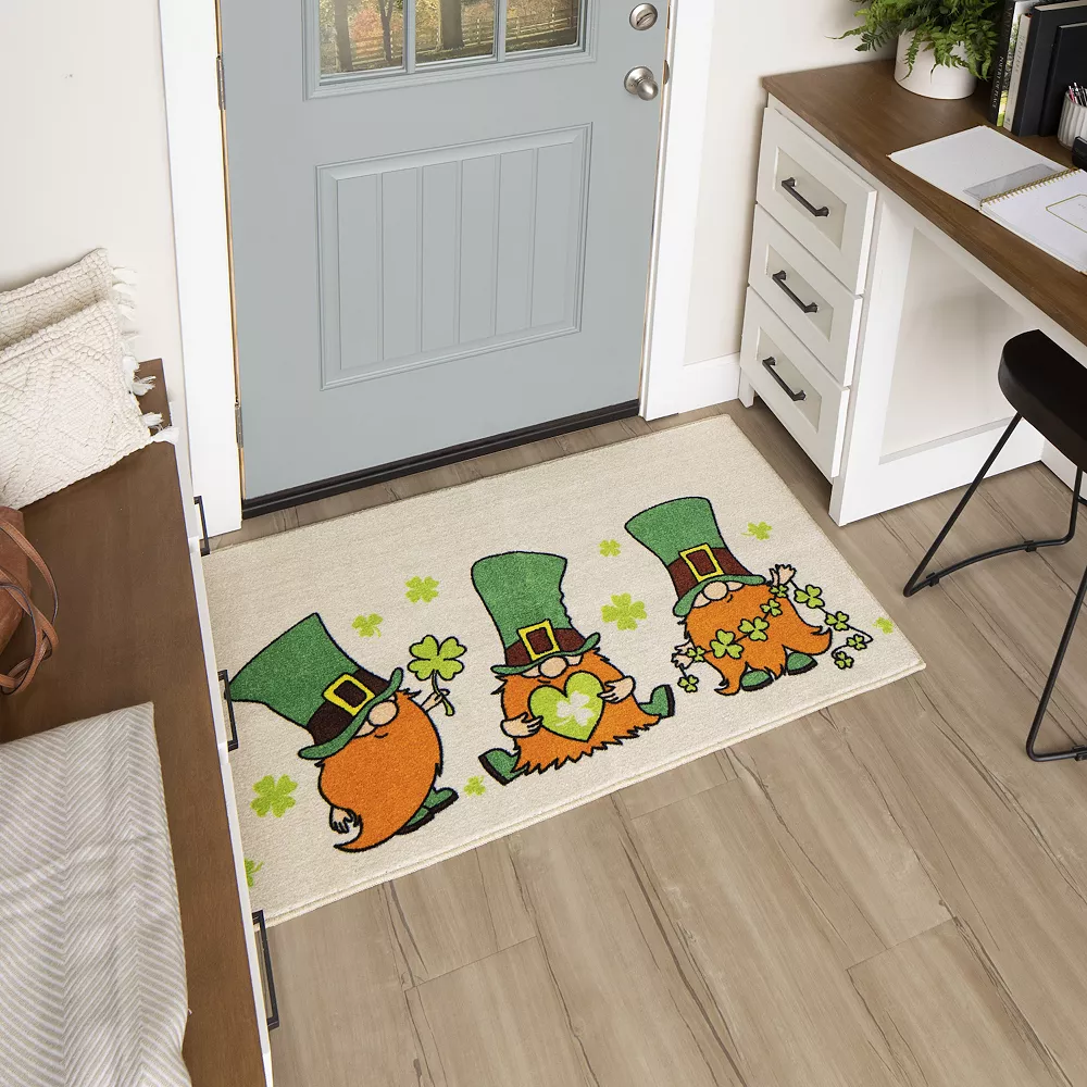 Mohawk Home Mohawk® Home Prismatic Leprechaun Clover Rug 4 Mohawk Home Mohawk® Home Prismatic Leprechaun Clover Rug - Image 2